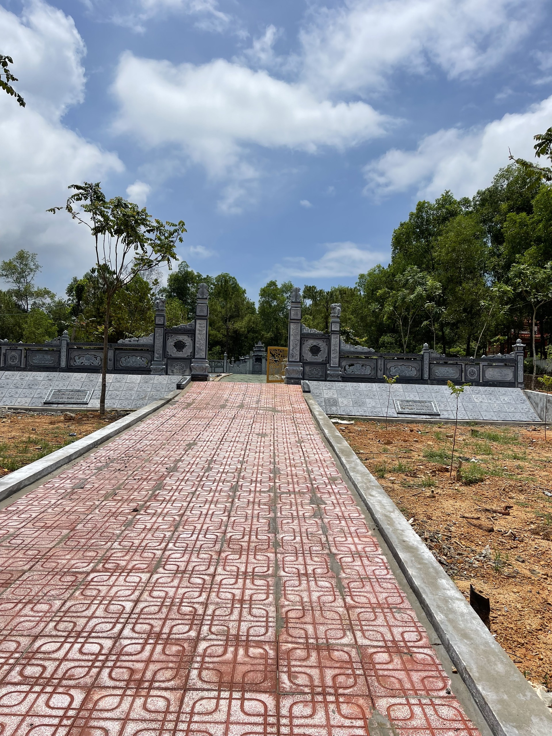 Khu lăng Mộ đá tại Nghệ An