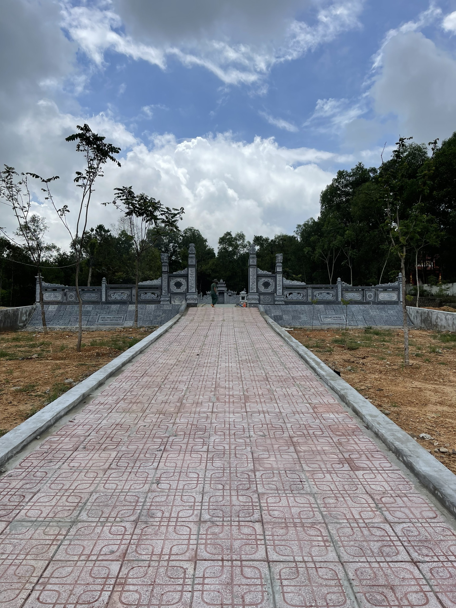Khu lăng Mộ đá tại Nghệ An